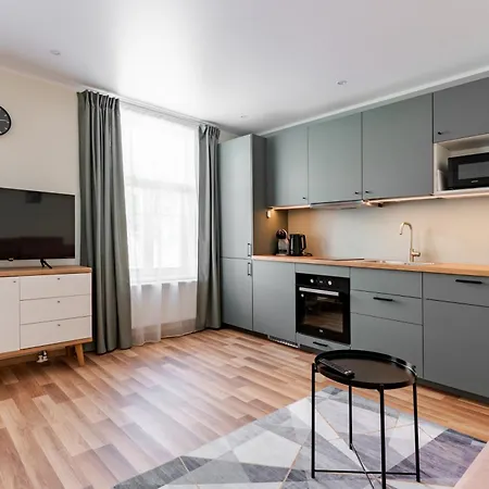 Liidia Apartment *